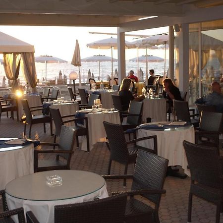 Hotel Sabbia D'Oro Сан-Винченцо Экстерьер фото