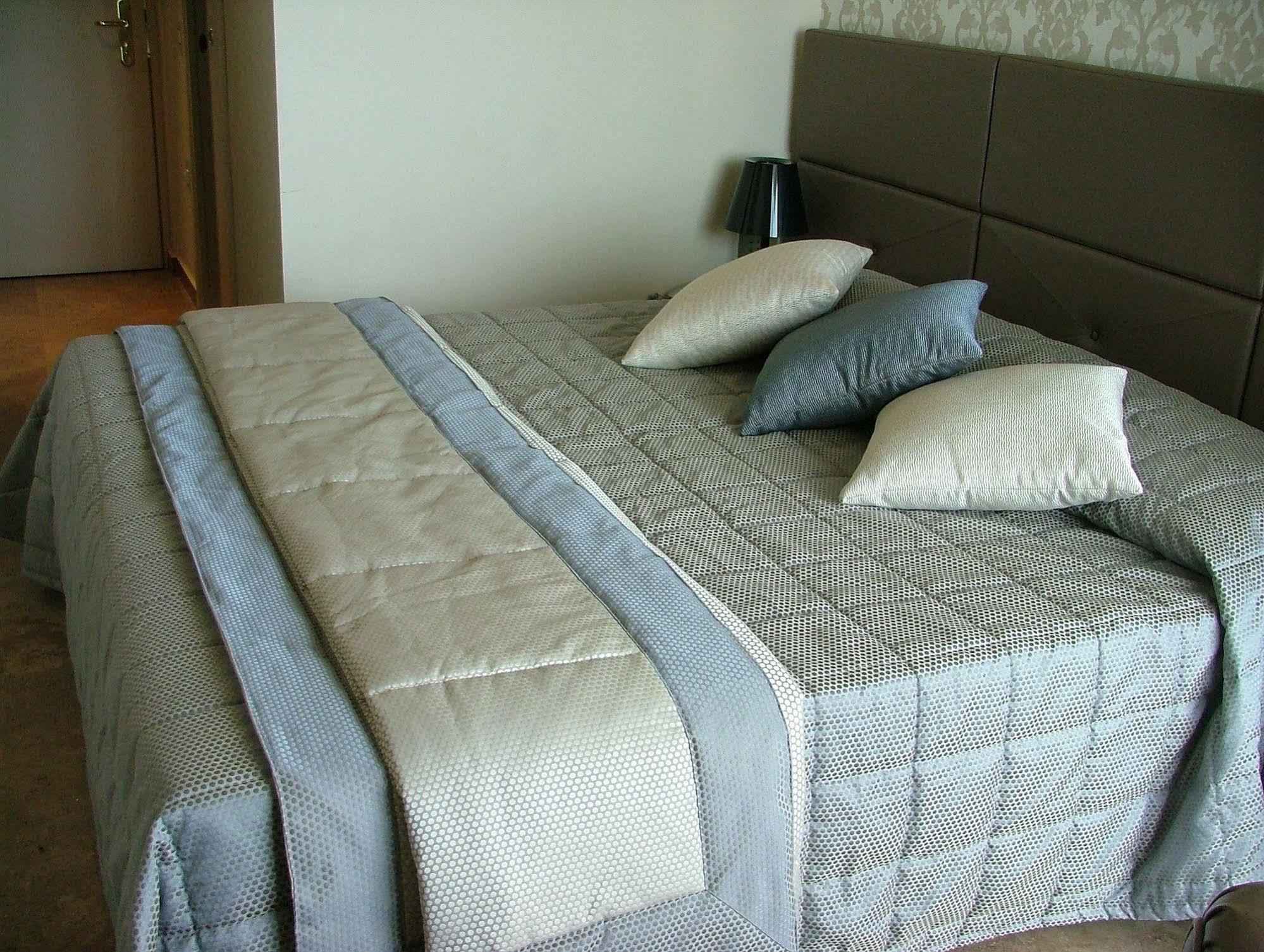 Hotel Sabbia D'Oro Сан-Винченцо Экстерьер фото